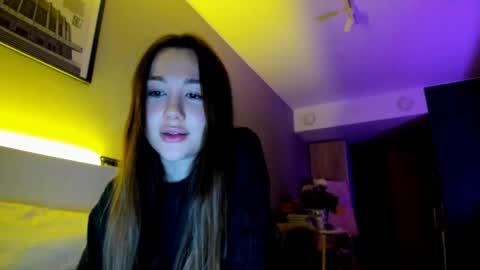 Snapshot of vikawels chatting on October 1, 9:35 pm Vika online show from October 1, 9:35 pm