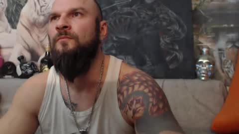 Snapshot of viking_me chatting on January 26, 8:23 pm viking online show from January 26, 8:23 pm