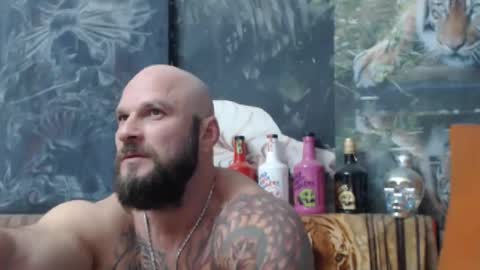 Snapshot of viking_me chatting on September 26, 7:33 pm viking online show from September 26, 7:33 pm
