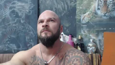Snapshot of viking_me chatting on October 5, 6:37 pm viking online show from October 5, 6:37 pm