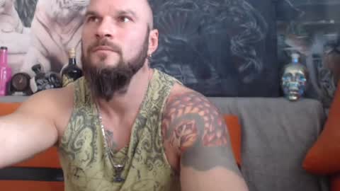Snapshot of viking_me chatting on February 13, 10:23 am viking online show from February 13, 10:23 am