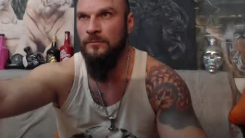 Snapshot of viking_me chatting on February 22, 7:14 pm viking online show from February 22, 7:14 pm