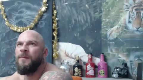 viking online show from April 8, 6:44 pm