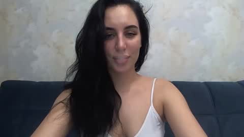 vikipop online show from January 3, 5:20 pm