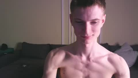 Max online show from October 15, 9:15 pm