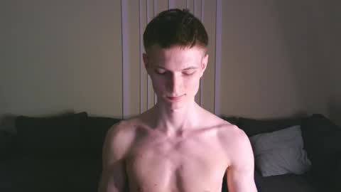 Max online show from September 19, 5:16 pm