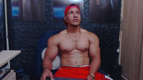 Viktor Herrera online show from April 27, 5:43 pm