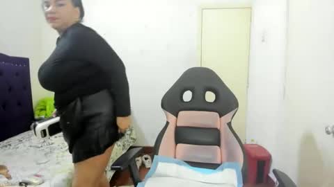 VIKY ADAMS online show from November 10, 12:46 am