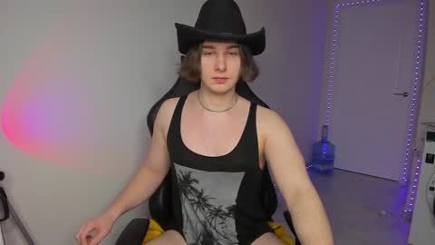 Vincent Strong online show from January 8, 7:45 am