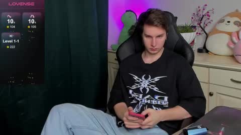 Vincent Strong online show from September 16, 2:09 pm