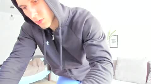 Snapshot of vincent_o chatting on February 25, 1:10 pm Vincent. uncut 18cm online show from February 25, 1:10 pm