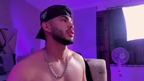 Vincent online show from December 17, 4:52 am