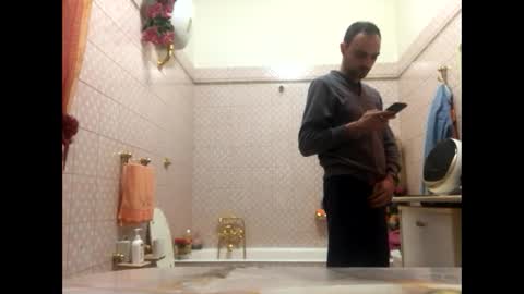 Zenith online show from November 10, 11:51 pm