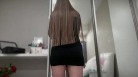 Snapshot of viola_1 chatting on March 5, 7:38 am Funny girl online show from March 5, 7:38 am