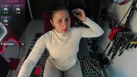 Kim online show from November 19, 9:57 pm