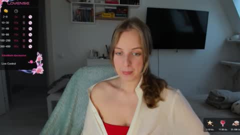 Violet online show from November 18, 12:08 pm