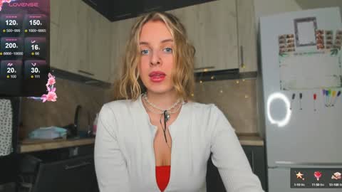 Violet online show from December 28, 1:17 pm