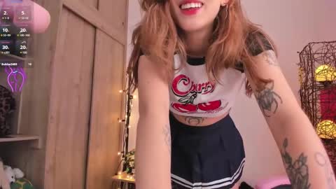 violet online show from February 25, 4:57 pm