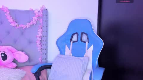  Violet  online show from September 8, 2:27 pm