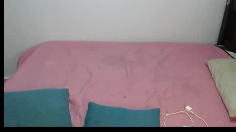 Snapshot of violeta_53 chatting on February 17, 12:43 am Violeta online show from February 17, 12:43 am