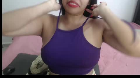 Snapshot of violeta_53 chatting on February 21, 6:15 pm Violeta online show from February 21, 6:15 pm