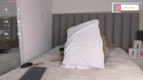 Snapshot of violeta_cs chatting on September 10, 9:27 pm online show from September 10, 9:27 pm