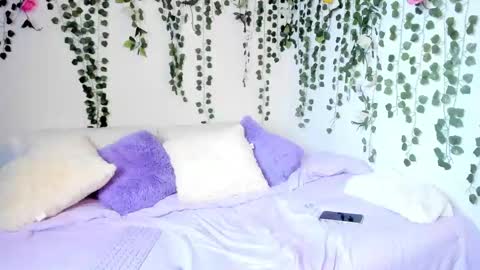 Snapshot of violeta_milleer chatting on February 6, 5:30 pm Violeta online show from February 6, 5:30 pm