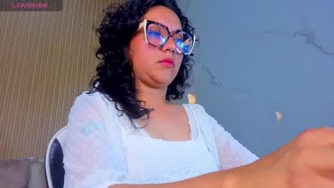 violeta_moon_tx online show from May 1, 8:25 pm