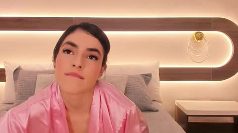 Violeta Sum online show from March 14, 1:37 pm