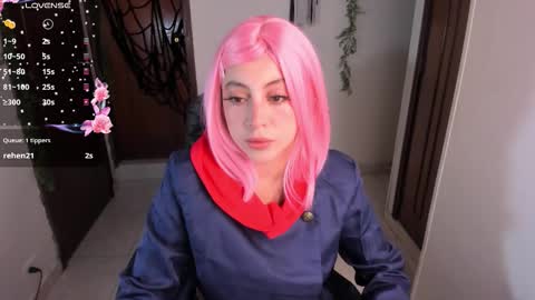 Snapshot of violetaarey chatting on October 16, 11:58 pm Violeta Help me reach 150 thumbs up online show from October 16, 11:58 pm