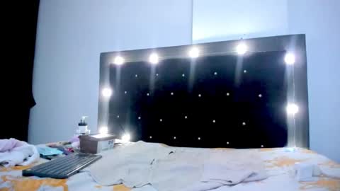 VioletaDums online show from March 1, 4:39 am