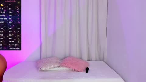 Violeta online show from March 2, 12:54 pm