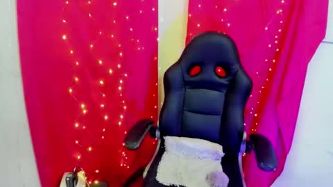 Violett online show from November 30, 2:51 am