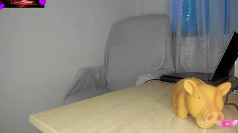 violetparkker online show from November 19, 4:45 am