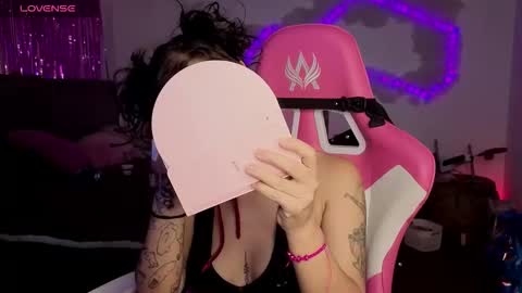   online show from March 2, 7:09 pm