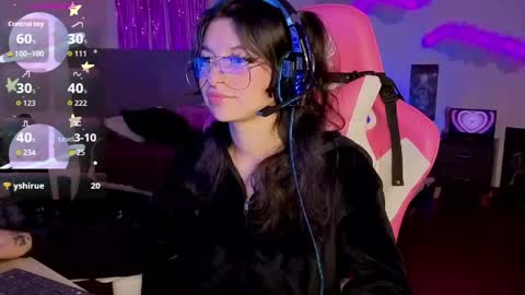   online show from April 14, 6:44 pm