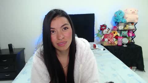 Snapshot of violett_flowers chatting on February 3, 10:21 pm violeta  online show from February 3, 10:21 pm