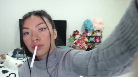 Snapshot of violett_flowers chatting on February 12, 7:45 pm violeta  online show from February 12, 7:45 pm