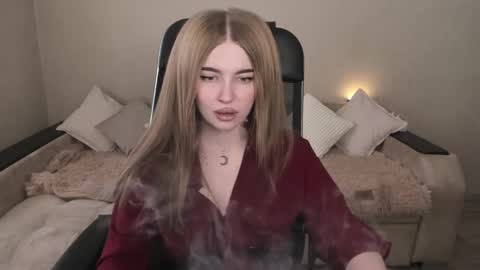 Snapshot of violettaotis chatting on March 6, 12:30 pm ViolettaOtis online show from March 6, 12:30 pm