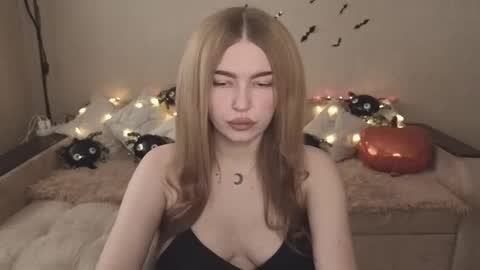 ViolettaOtis online show from October 27, 9:53 am