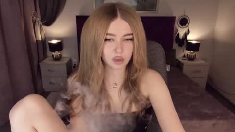 Snapshot of violettaotis chatting on January 27, 12:05 pm ViolettaOtis online show from January 27, 12:05 pm