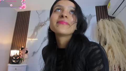 Snapshot of violettawatson chatting on October 14, 1:36 pm Violetta online show from October 14, 1:36 pm