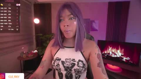 Snapshot of violette_clerk1 chatting on September 27, 9:12 pm JULIE UWU online show from September 27, 9:12 pm