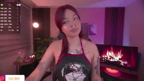 Snapshot of violette_clerk1 chatting on October 7, 8:49 pm JULIE UWU online show from October 7, 8:49 pm