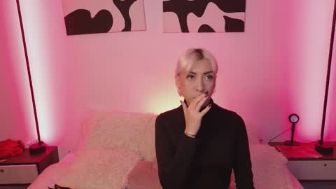 Violet online show from November 5, 1:29 am