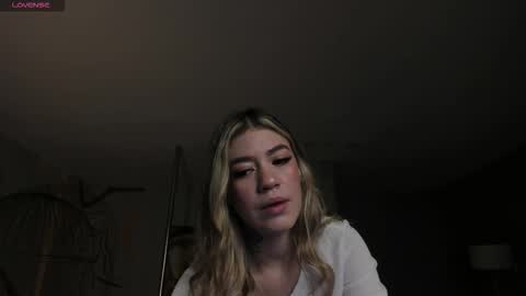 Violett  online show from November 22, 11:41 am