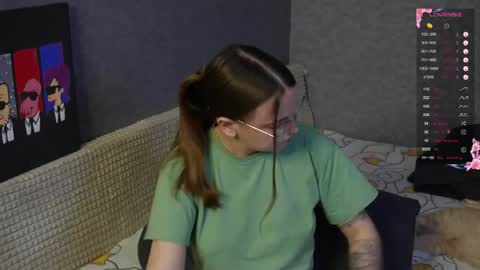 Violet online show from March 30, 5:24 pm