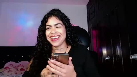  Violet  online show from March 5, 2:20 am