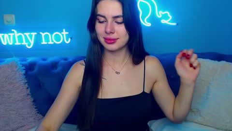 viollinalv online show from November 7, 7:11 am