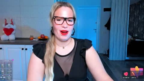  VelvettTime  online show from November 20, 7:07 am